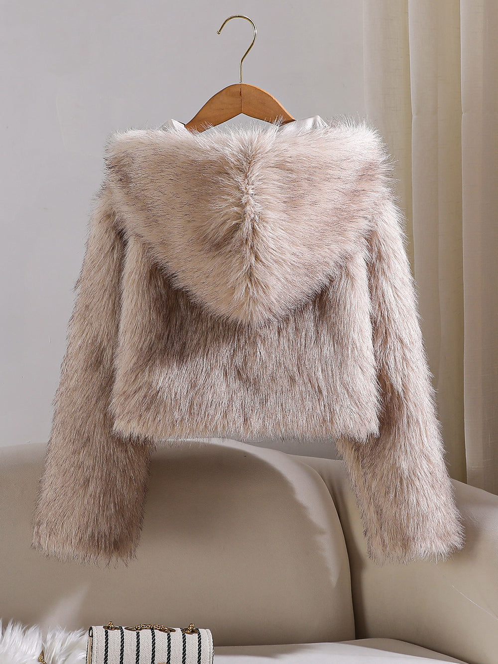cross-border e-commerce hot seller: faux fur fashion warm hooded jacket