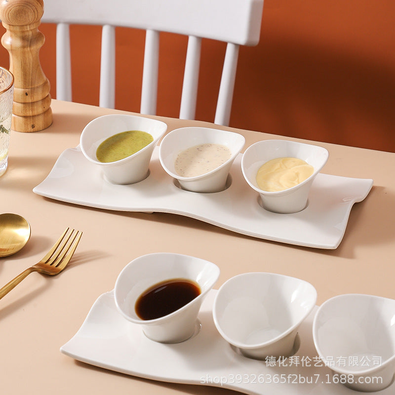 Creative irregular white ceramic sauce dish with tray, sauce bowl, hotel tableware, restaurant-grade cold dish bowl