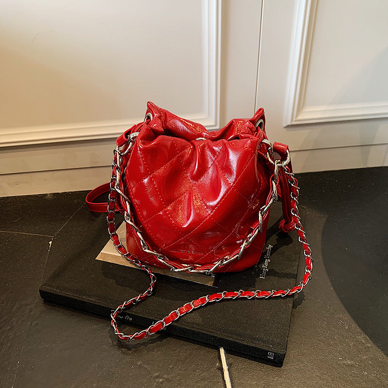 Foreign trade rhombus chain bag women's 2025 new fashion niche summer messenger bag this year popular bucket bag