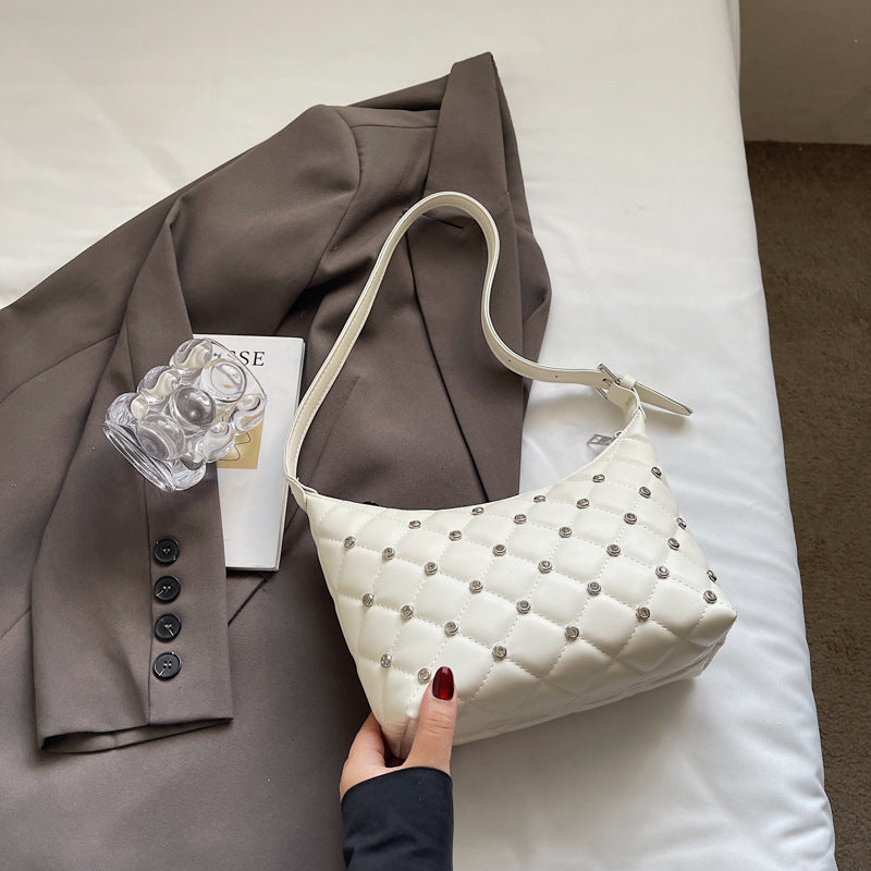 Retro diamond small fragrant chain shoulder messenger bag bags with diamonds, high-grade texture fashionable foreign commuter women's bags