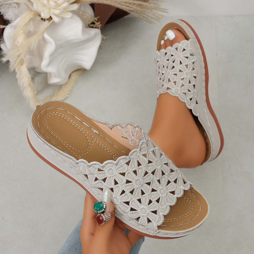 summer new arrival: plus-size women's casual comfort floral cutout slip-on flat sandals - wholesale