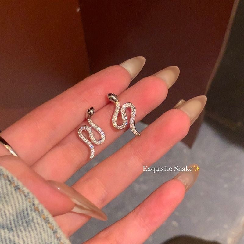 Ins pearl earrings for women niche styleaccessible luxuryeasiest for match earrings pendant classyretroelegant earrings 925 silver needle wholesale