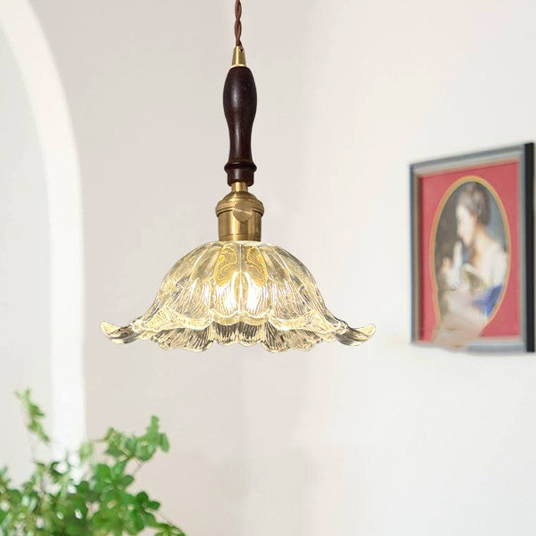 Japanese Internet celebrity flower glass chandelier French retro walnut restaurant bar chandelier B & B aisle lighting