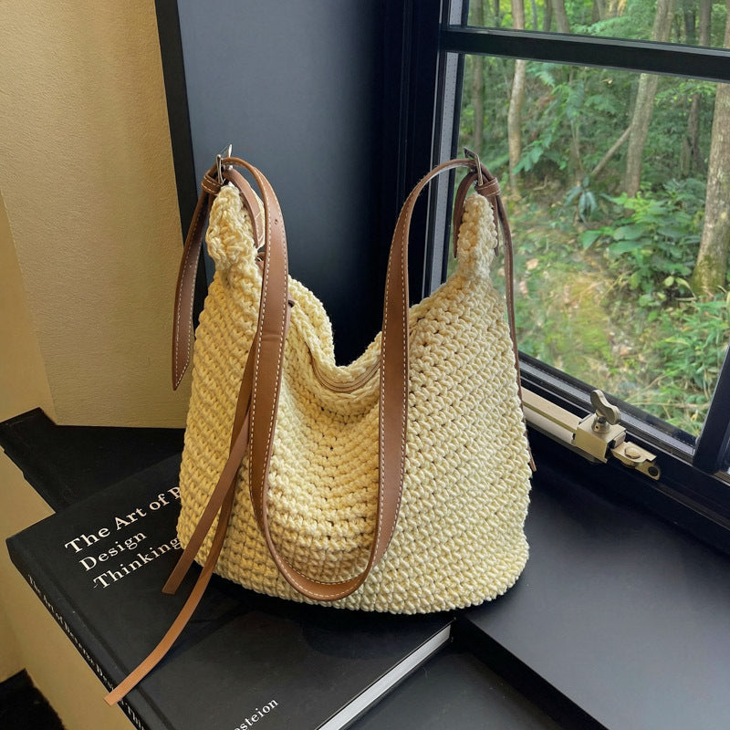 2026 new large capacity women's bag summer straw woven bag fashionable shoulder bag high-end handbag versatile commuter bag