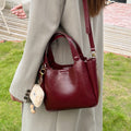 Korean style trendy 2025 new underarm shoulder bag chic versatile daily commute retro red crossbody bag for women