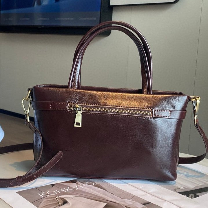First-layer cowhide 2025new arrival oil wax leather women's shoulder crossbody ins style fashioncasualeasiest for matchclassy bag