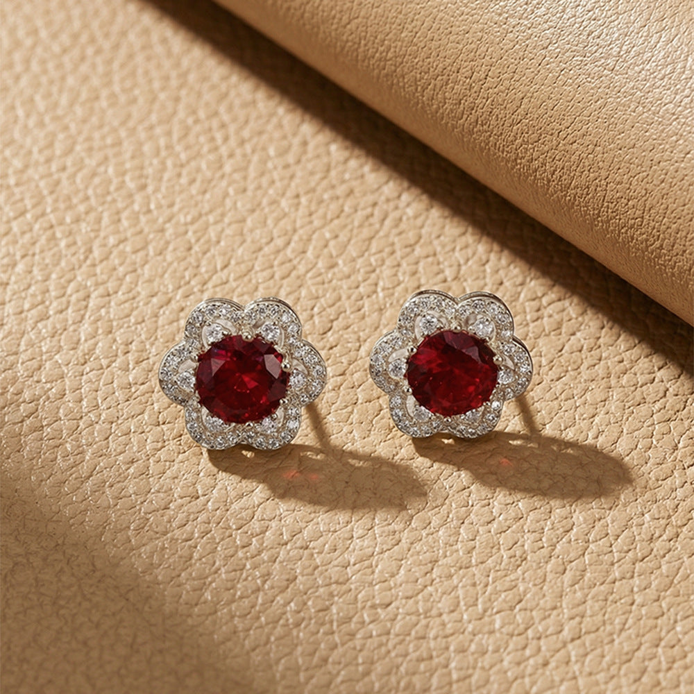 Luxury fashion white frame ruby flower full diamond necklace for women - versatile, minimalist, unique, non-fading choker jewelry