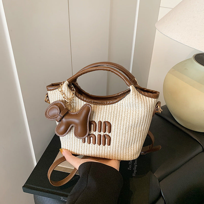 Cross-border high-end popular portable bucket bag women's 2025 new trend fashion versatile woven shoulder messenger bag