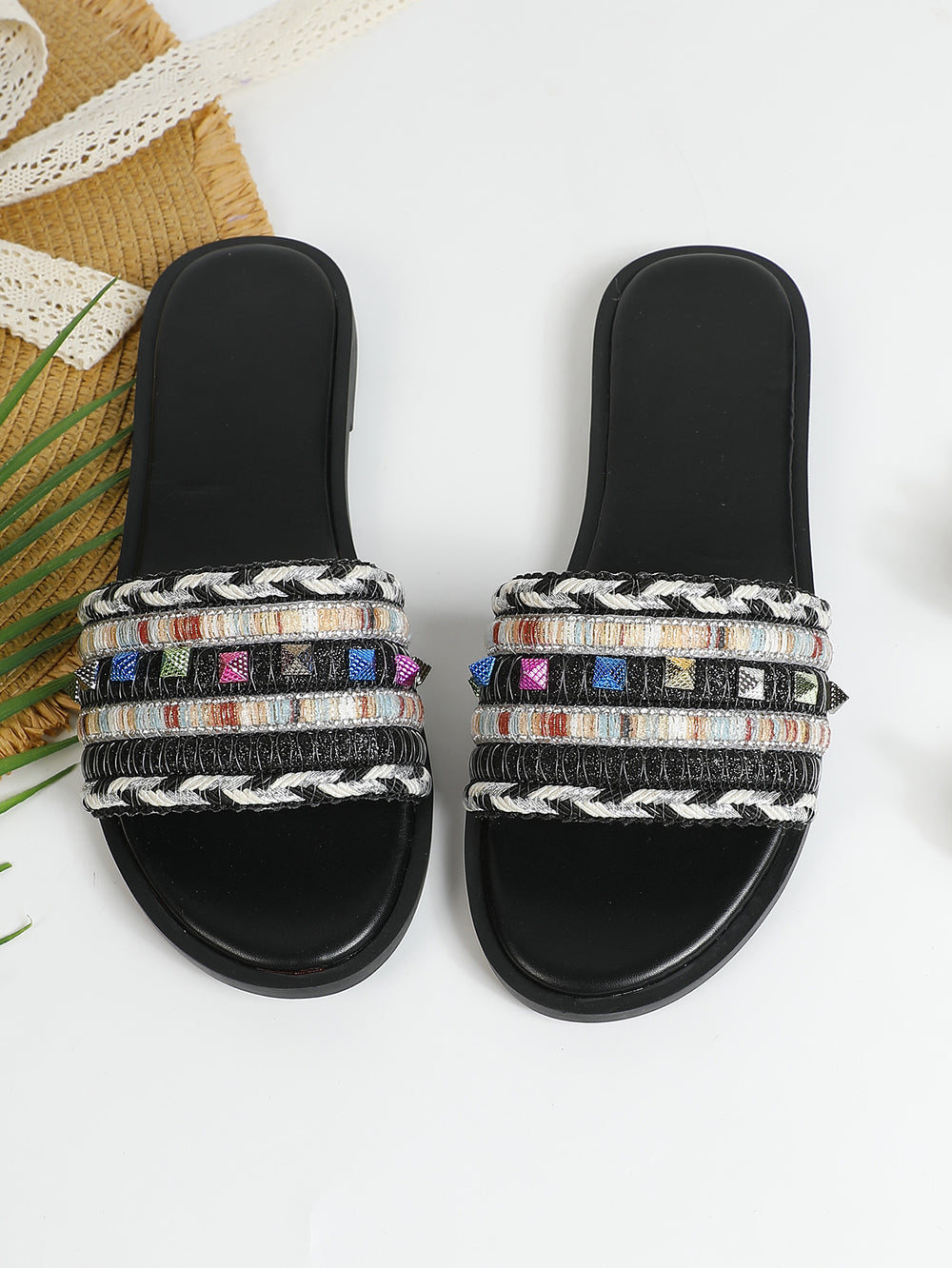2025 new export summer women's slippers - fashionable, casual, comfortable, flat, ethnic style, one-strap woven design
