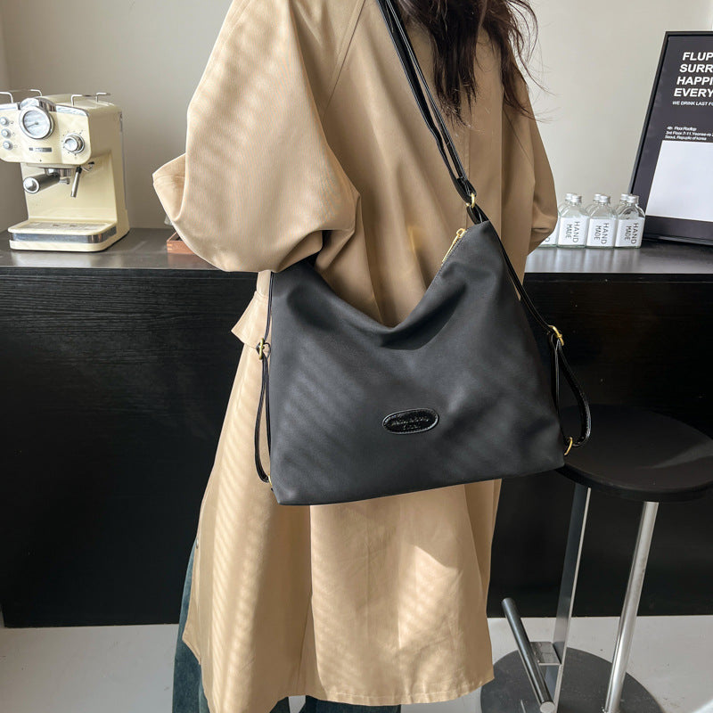 Outer single leisure commuter tote bag women's large capacity 2025 new fashion versatile shoulder messenger bag backpack