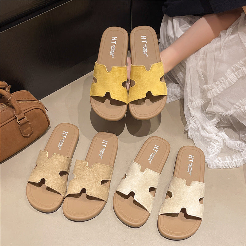 French open-toe flip-flops women's outerwear 2025 summer new style vacation flat anti-slip beach sandals