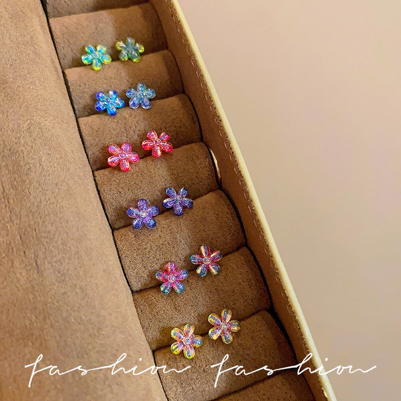 Colorful small flower exquisite ear bone nails for women, suitable for summer earrings, summer dopamine double ear piercing earrings
