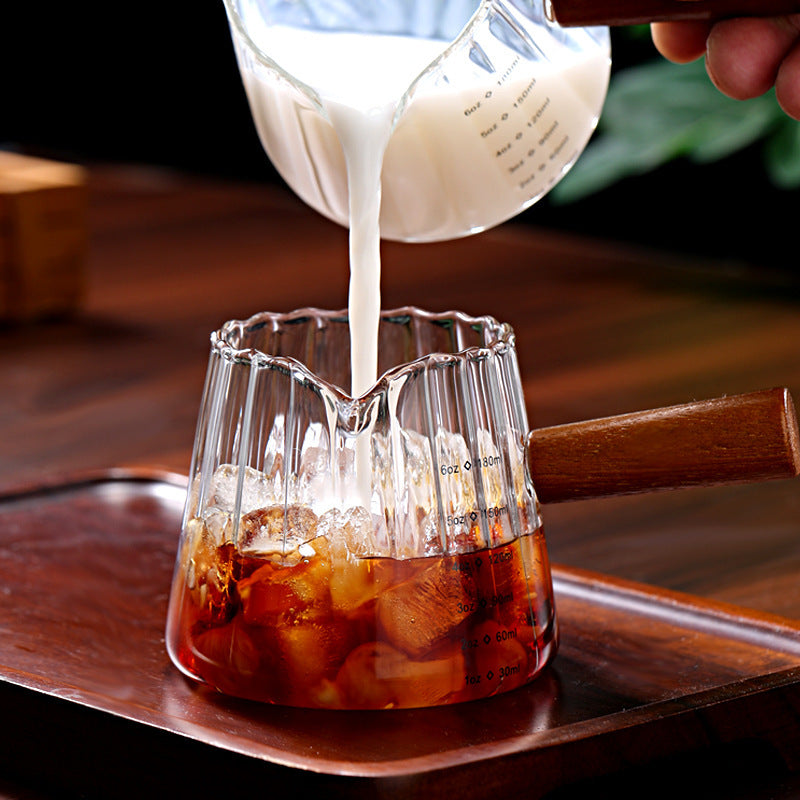 Glass wooden handle small milk cup coffee measuring cup extraction cup mini coffee milk cup milk cup ounce cup mini milk can