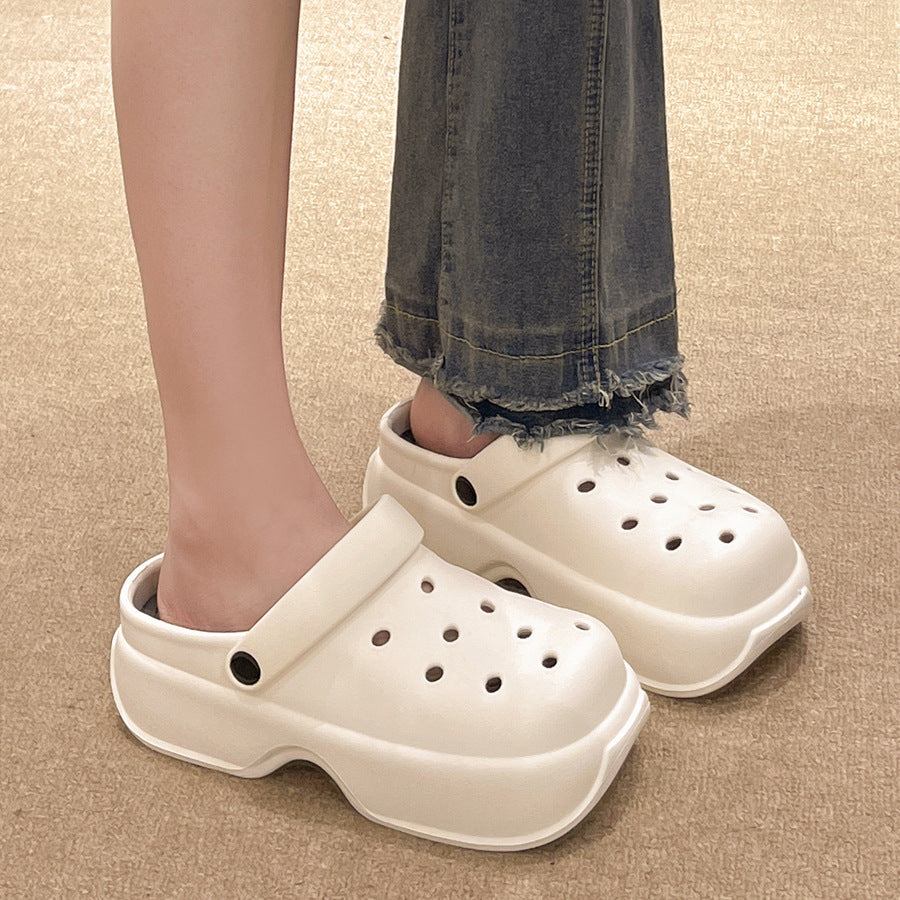 2025 women's summer clogs: comfortable, slip-resistant, thick-soled beach sandals with closed toe design