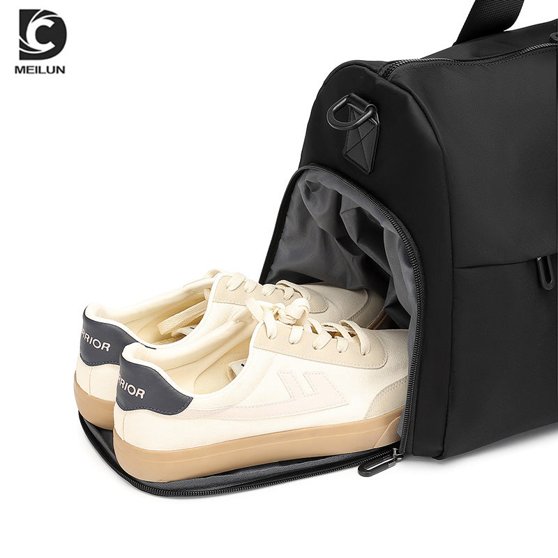 Cross-border new fashion fitness bag large-capacity travel bag independent shoe compartment water-proof shoulder messenger bag handbag