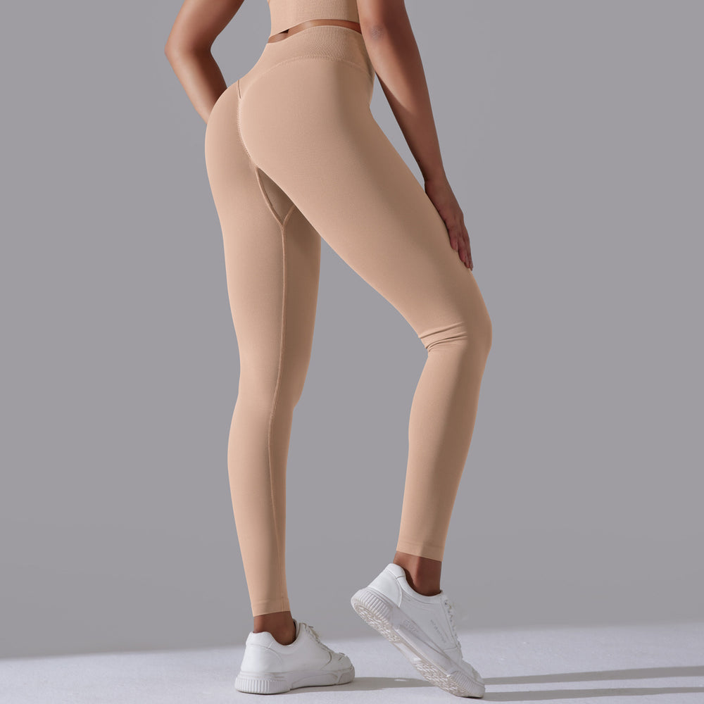 European and american new seamless yoga outfit sexy open-back workout set high-waisted butt-lifting leggings running fitness set