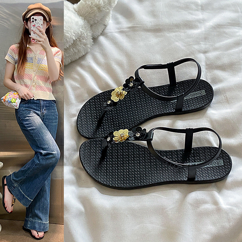 New women's flip-flop sandals: summer fashion, trendy open-toe beach sandals with buckle straps and roman-style sequin detail – perfect for outdoor wear