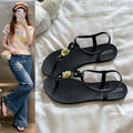 New women's flip-flop sandals: summer fashion, trendy open-toe beach sandals with buckle straps and roman-style sequin detail – perfect for outdoor wear
