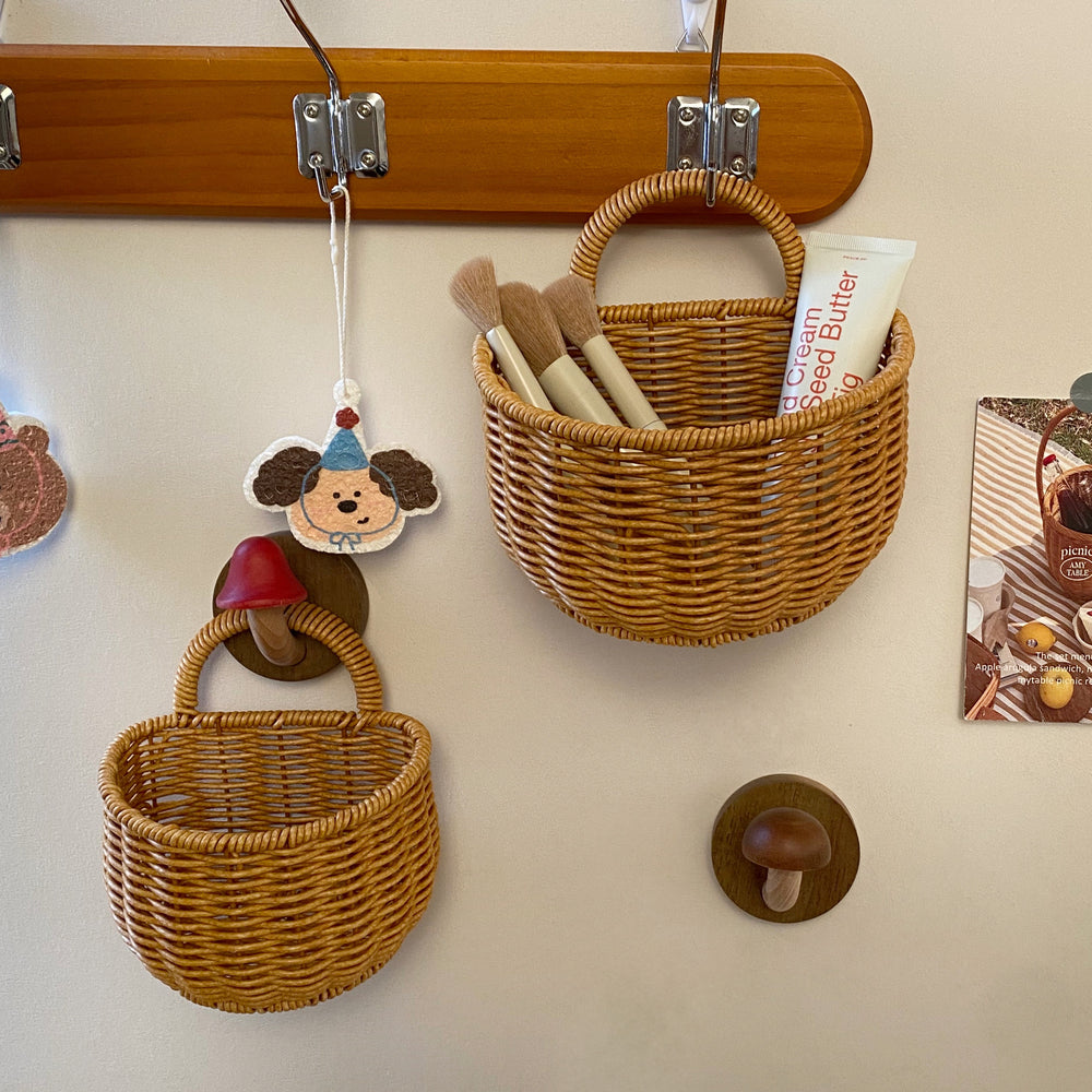 Imitation rattan wall-mounted storage basket retro storage basket satchel small basket fruit basket vegetable basket sundries storage basket
