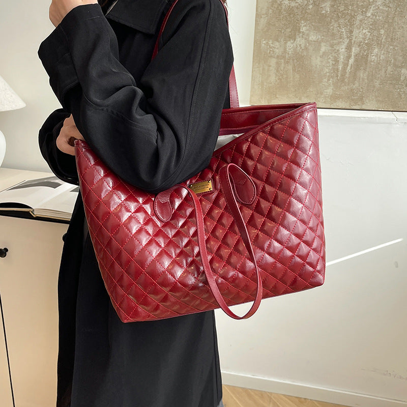 2025 autumn and winter new embroidered thread rhombus women's shopping bag large capacity shoulder underarm women's bag portable commuter bag