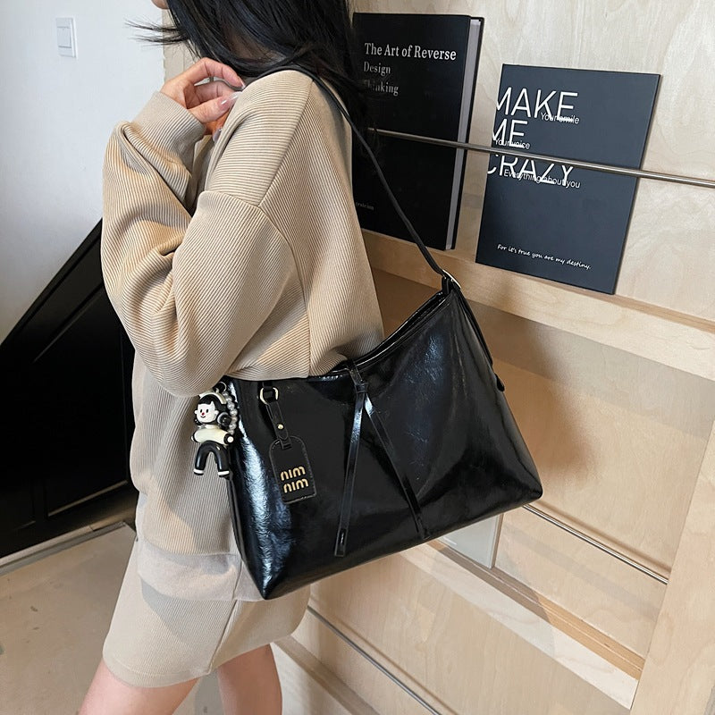 Simple bag women's 2025 summer new fashion versatile shoulder bag large capacity commuter tote bag messenger women's bag