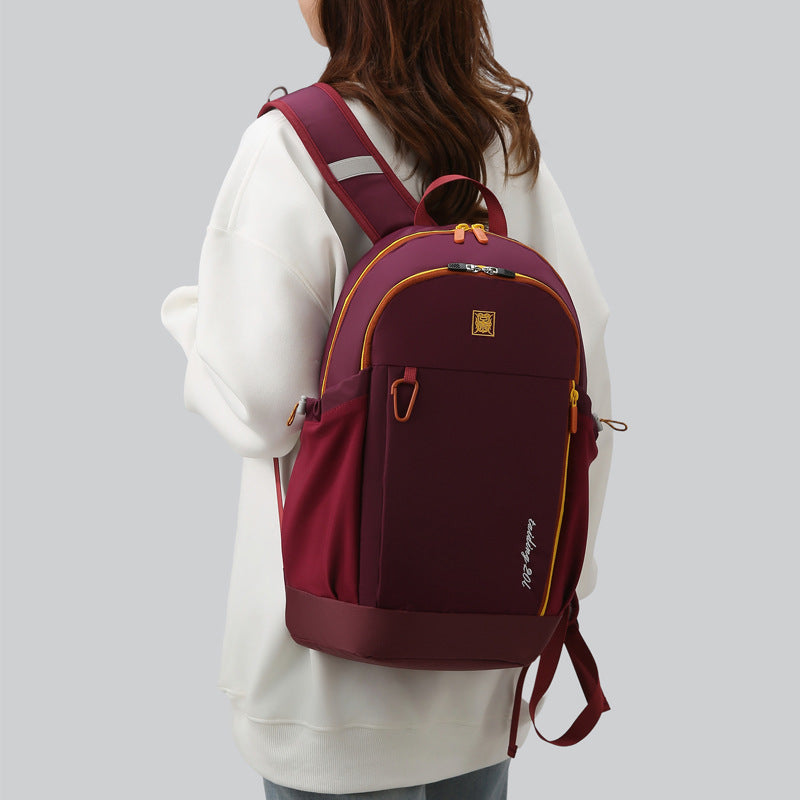 New large-capacity badminton backpack, playing sports bag, fashionable waterproof travel, mountain climbing, cycling, tennis backpack.