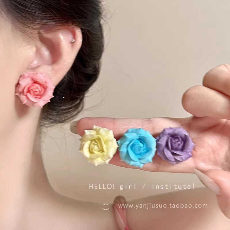 Spring/summer gentle color gradient floral earrings for women, 2026 new hot style, high-end stud earrings, unique and beautiful jewelry