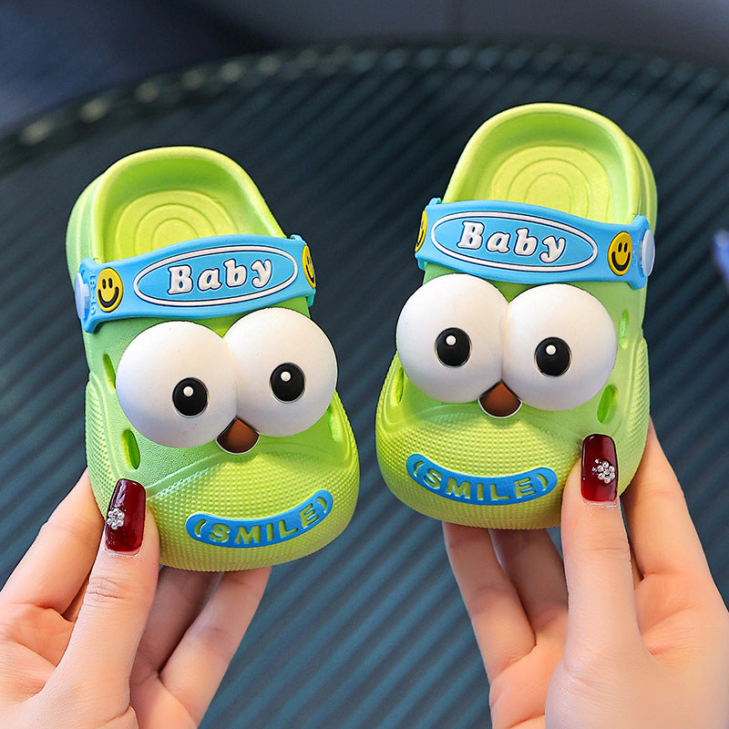 Kids' clogs: summer indoor anti-slip cartoon sandals for girls and boys - perfect for first steps, toddlers, and outdoor beach wear