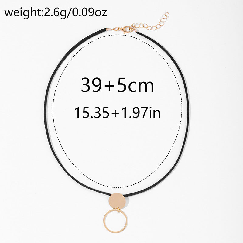 Wholesale exaggerated circle pendants - european & american cross-border fashion jewelry - versatile alloy necklaces - unique rope chain geometric necklaces