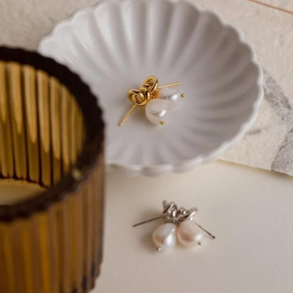 European and american cross-border fashion pearl pendant earrings, vintage knotted earrings, unique design, simple and versatile jewelry