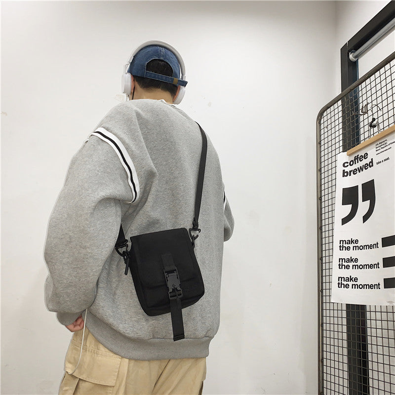 New men's shoulder bag fashionable casual men's bag anti-splashing Oxford cloth messenger bag trendy simple small bag delivery