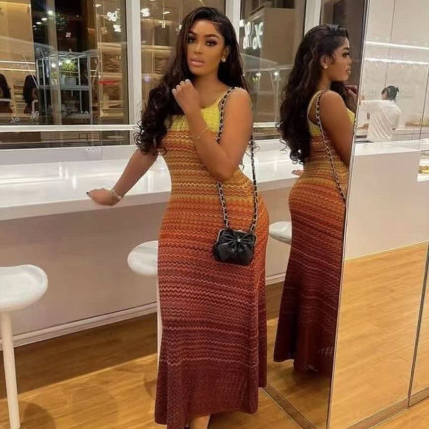 S home French high-end seaside vacation gentle wind gradual change long dress sleeveless suspender knitted dress