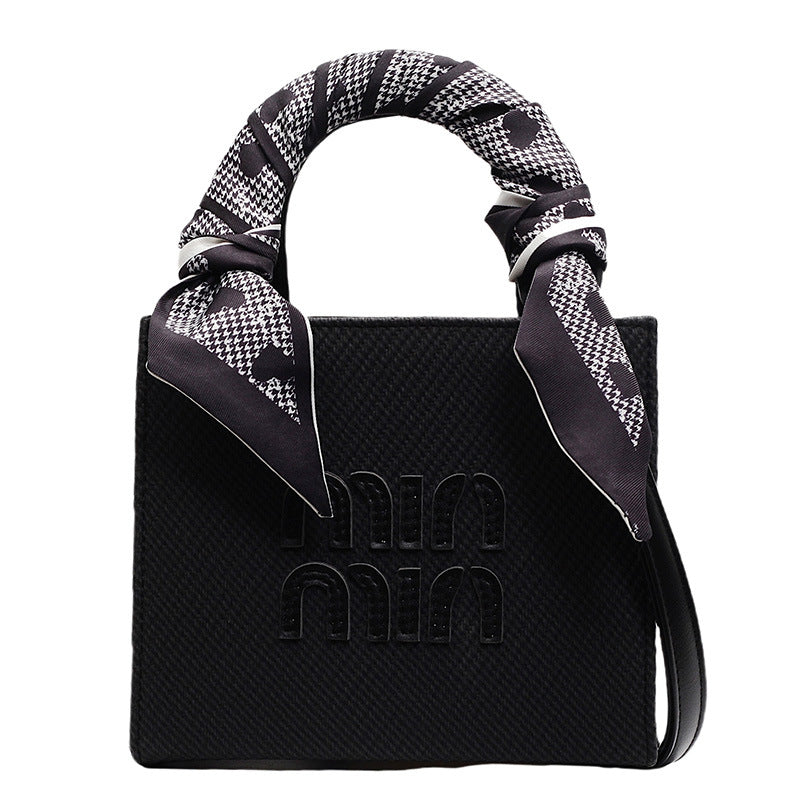 Cross-border premium bag women's autumn and winter 2025 new fashion versatile shoulder messenger bag women's portable Princess Diana bag