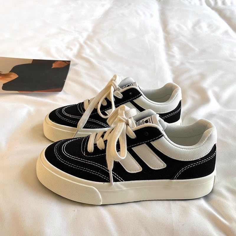 Vintage hong kong style black canvas shoes for women, new autumn 2026 collection, unique design, student-friendly, versatile sneakers, trendy ins style