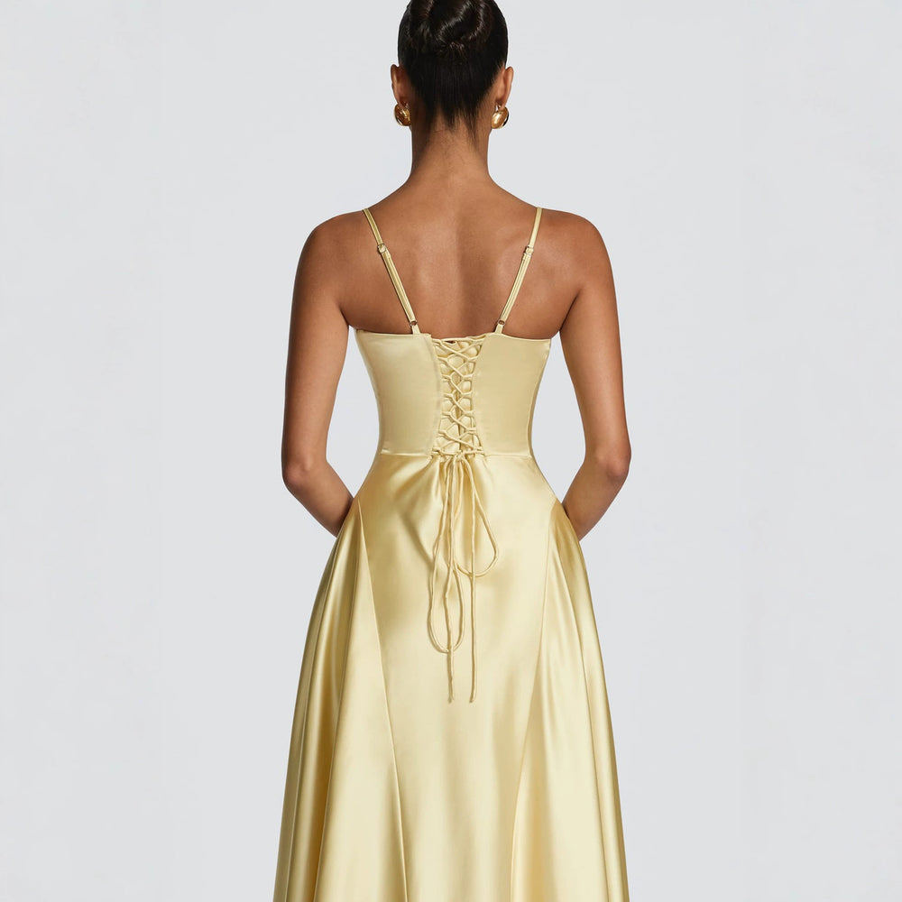 Amazon european and american women's clothing  new arrival: elegant and chic low-cut, high-end camisole dress with cinched waist