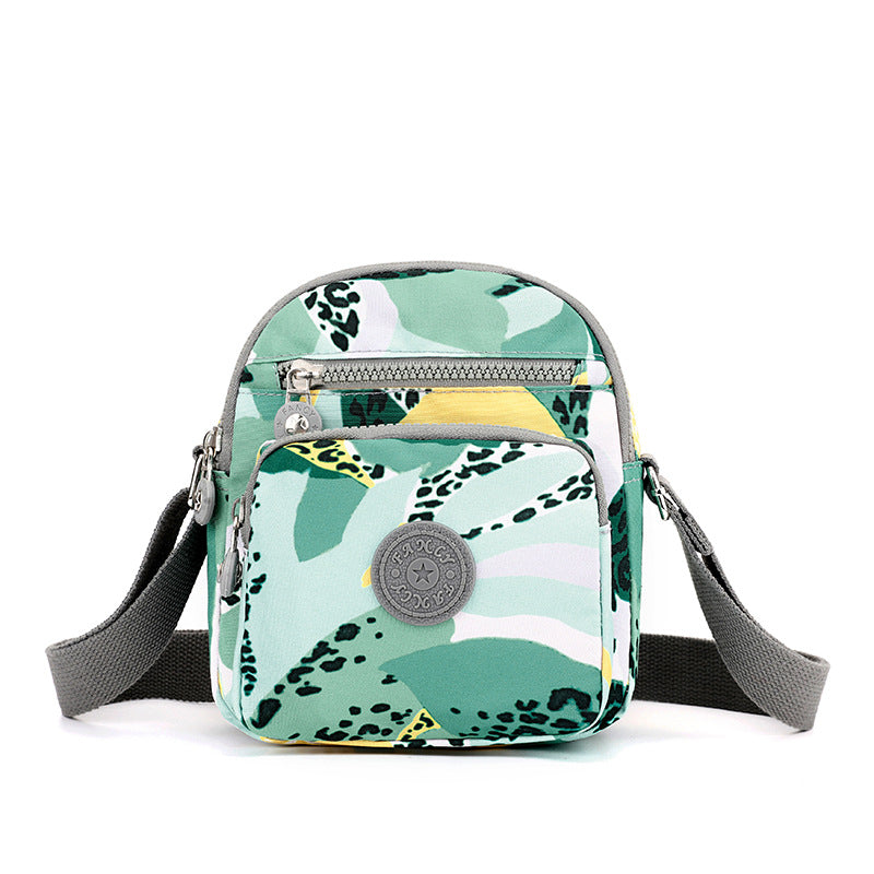 Small bag women's fashion new casual Korean version trendy shoulder bag nylon cloth messenger bag multi-pocket small square bag