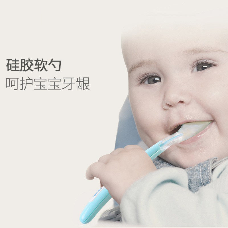 Custom baby spoon - soft silicone feeding spoon for newborns, toddlers, and infants - ideal for weaning, feeding, and serving baby food and drinks