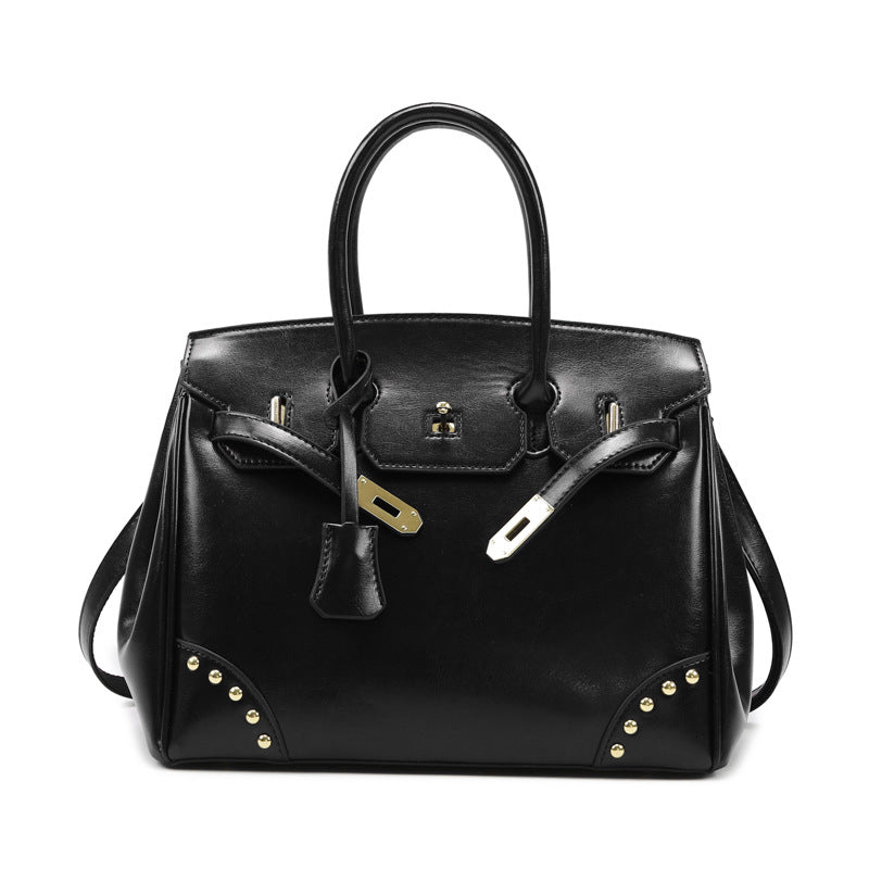 Retro portable small square bag 2025 new trendy casual commuter shoulder bag fashionable texture shoulder messenger bag women's bag