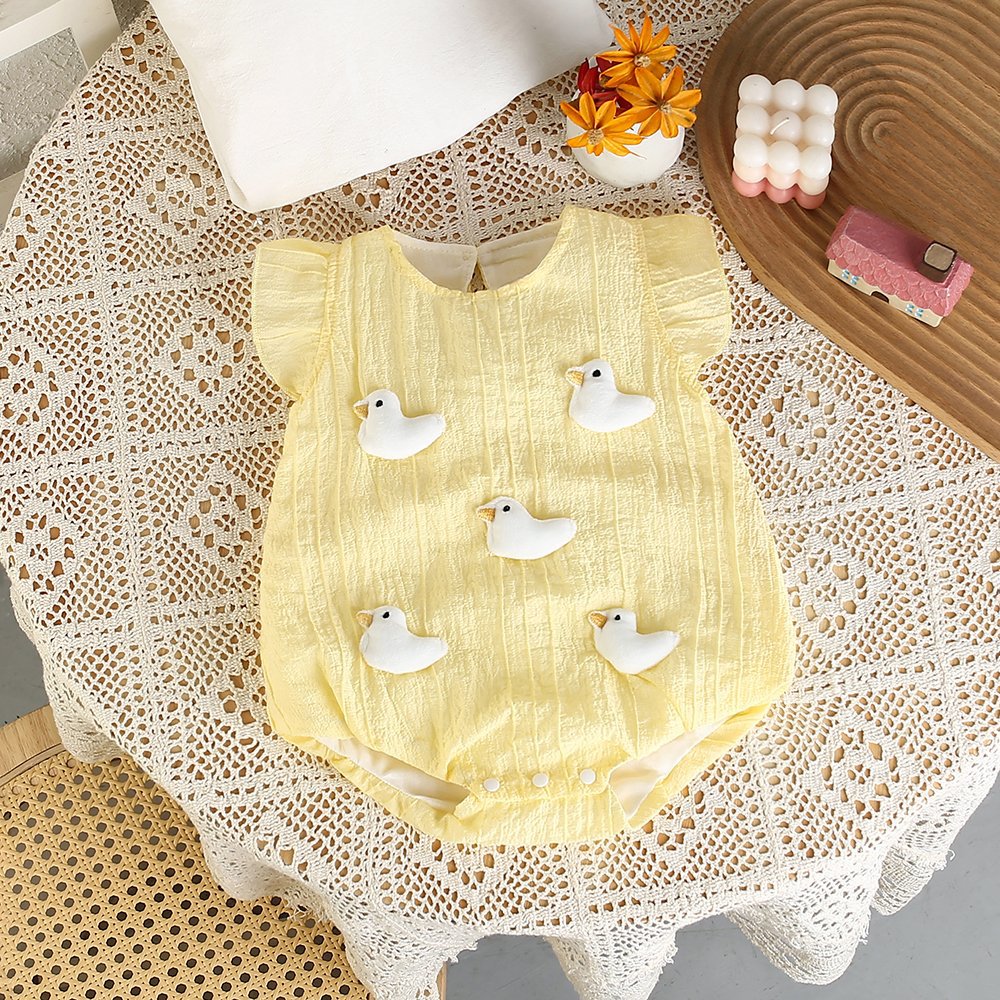 Newborn summer romper: adorable baby girl's bodysuit - super cute, lightweight, and stylish one-piece outfit