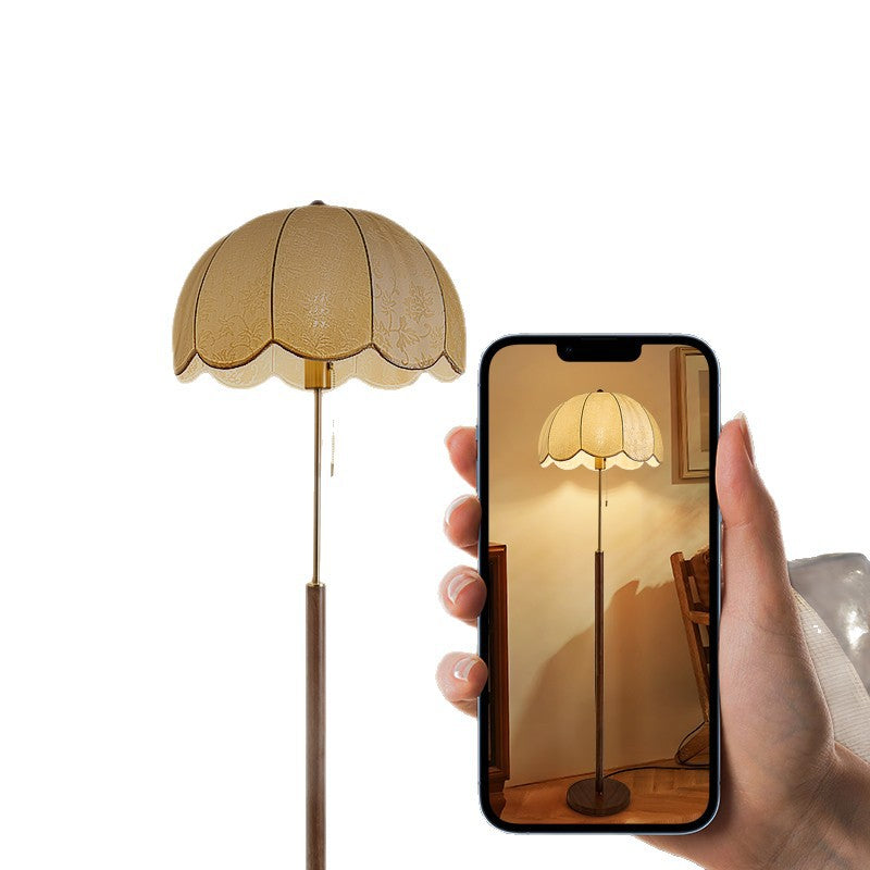 [Cross-border] Floor lamp Nordic retro medieval living room sofa decoration ambient light eye protection bedroom bedside lamp