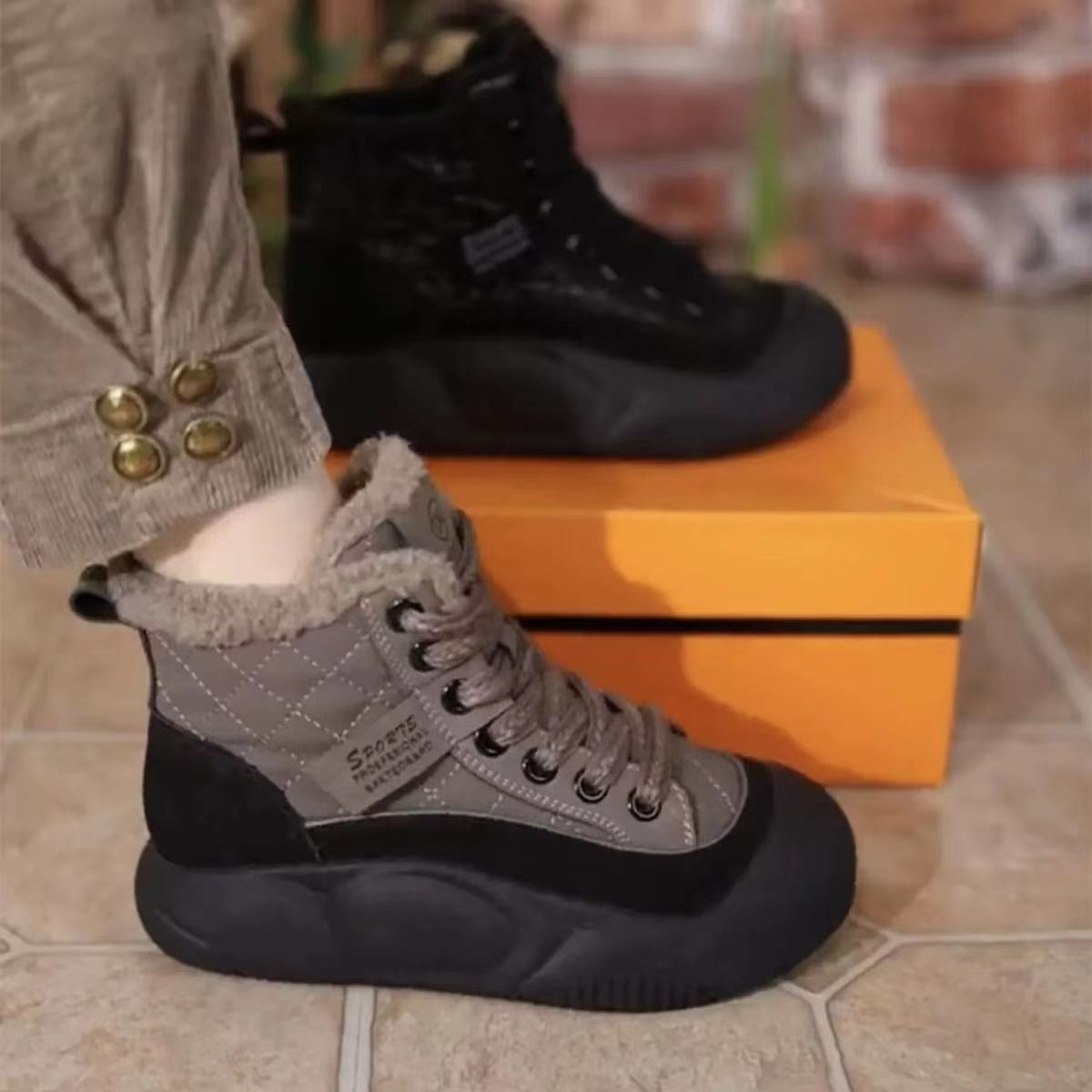 Popular leather snow boots women's winter 2024 new velvet thickened warm large cotton shoes platform short boots cotton boots