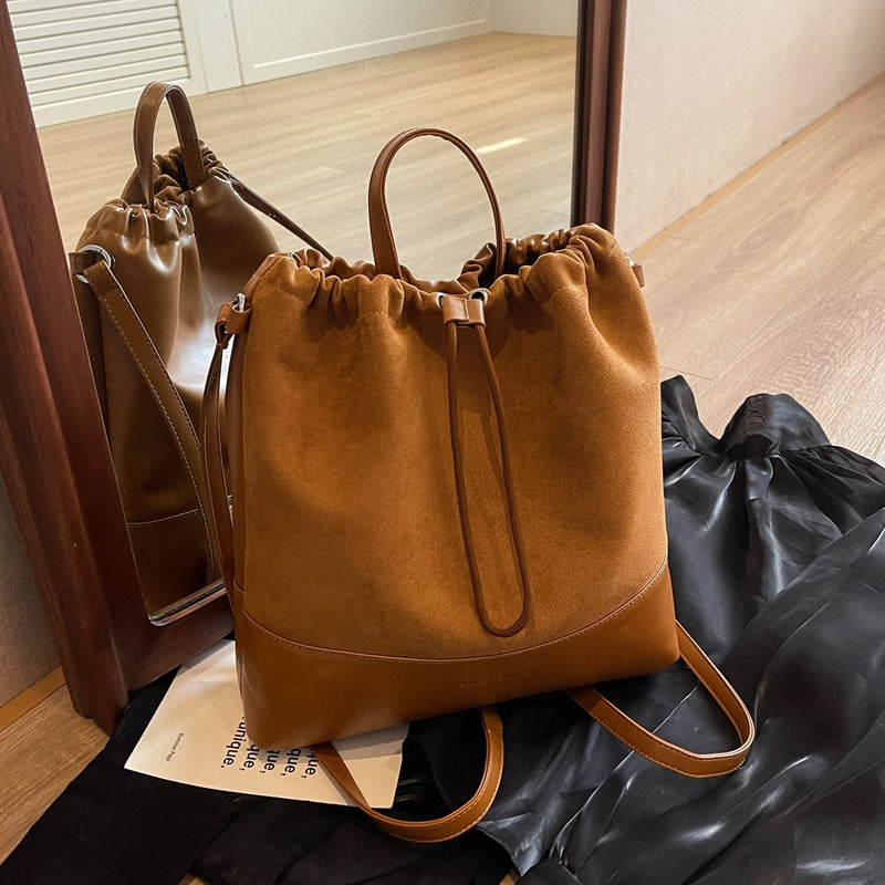 Retro women's bags, high-end exquisite handbags 2025 new suede bucket bags, casual backpacks