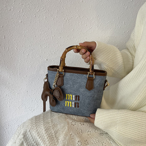 Straw 2025 new small square bag pastoral hand-woven tote bag seaside vacation beach shoulder bag