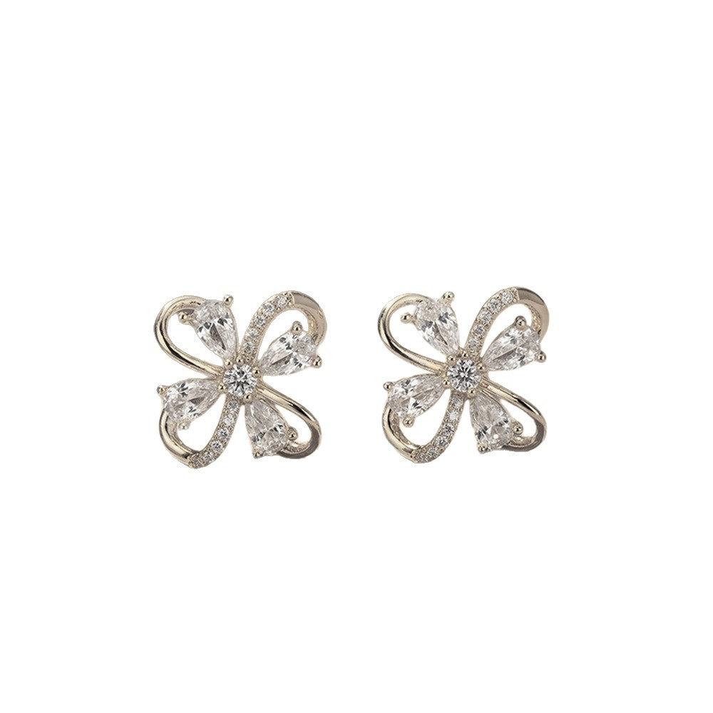 New arrivalfashion cross-border best selling copper inlaid zirconium flower necklace for women easiest for matchelegantfashion non-fading earrings clavicle chain