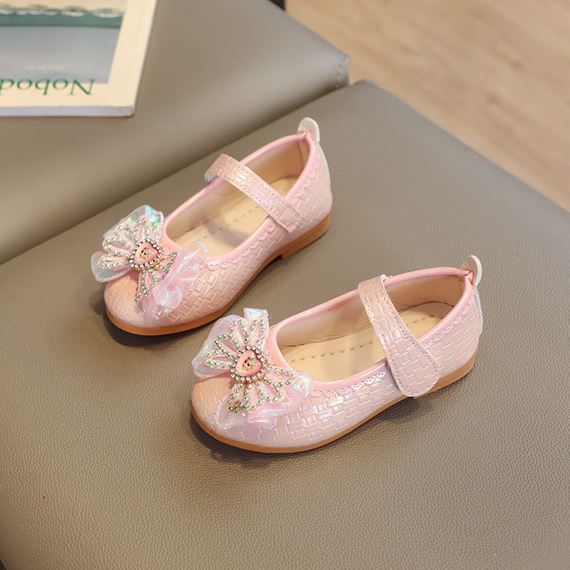 Kids' princess shoes:  summer new korean style flats for girls - bowknot rhinestone soft sole dress shoes
