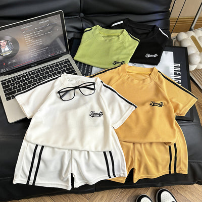 New summer kids' activewear set: boys' and girls' casual loose-fit t-shirt and shorts two-piece running outfit (korean style)