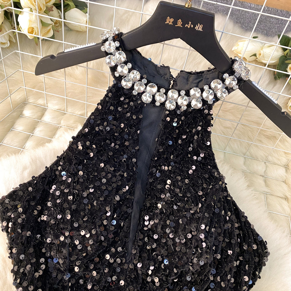 Accessible luxury qianjin style classy halter dress women's summer sequin diamond design niche style socialite elegant hip covering skirt