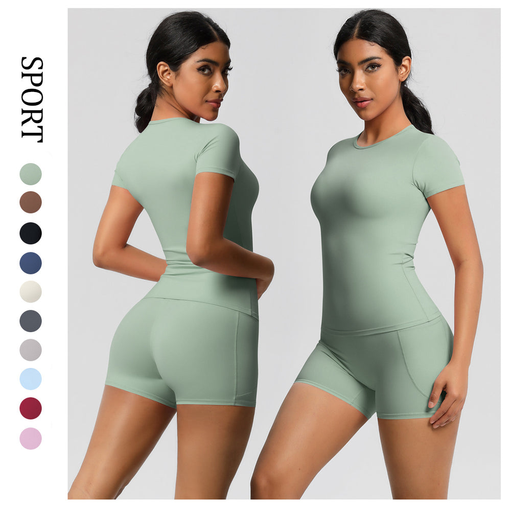European and american style fleece-lined quick-dry short-sleeve yoga set with pocketed shorts for outdoor running and fitness