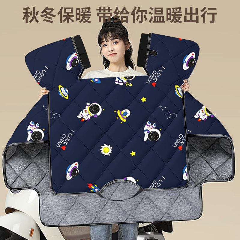 Electric vehicle windshield cover - winter edition: fleece-lined, extra thick, waterproof, cold-proof. universal fit for electric bikes and motorcycles. all-season use, winter style