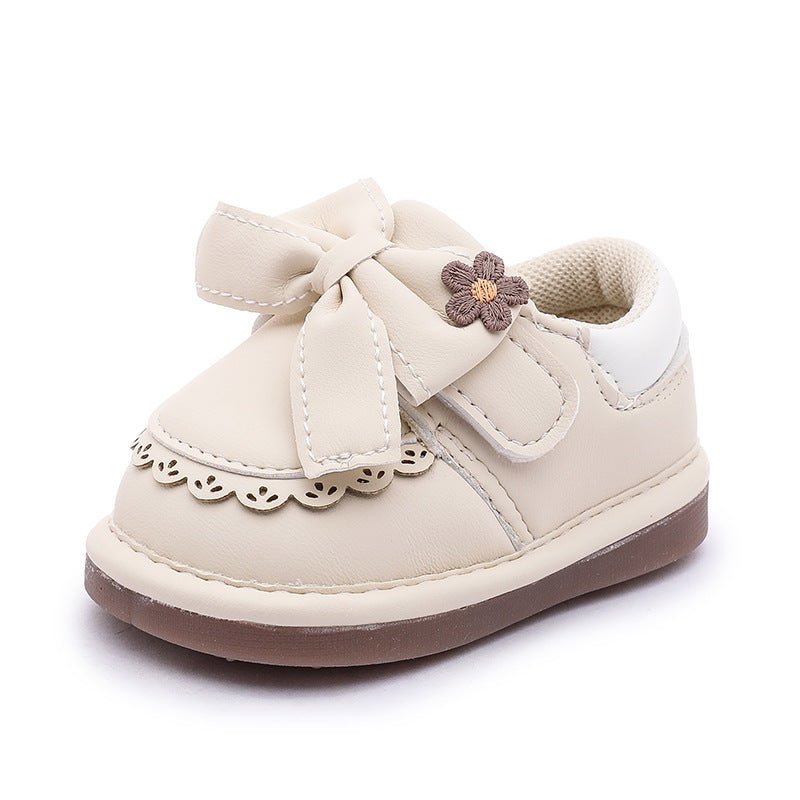 Baby girl shoes, new spring and autumn collection, featuring delicate floral lace trim. girls' leather shoes, princess-style shoes for little girls, soft-soled toddler shoes for infants and young children